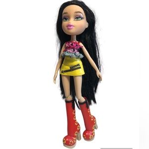 BRATZ Jade Study Abroad to Russia Doll MGA 2015